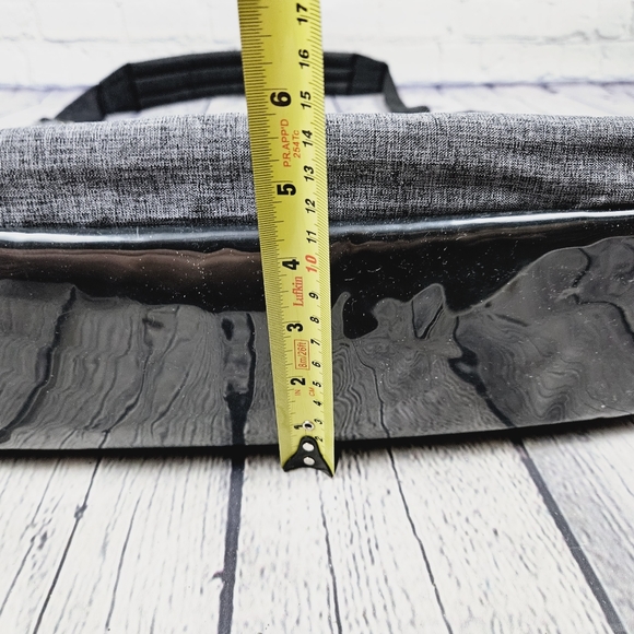 LUG | Hula Hoop Carry-All messenger style stroller diaper bag - Picture 12 of 12